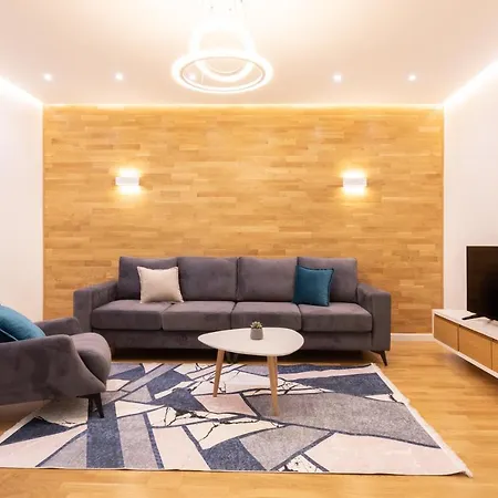 Apartmán Exclusive 2 Bedrooms Tirana