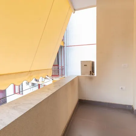 Exclusive 2 Bedrooms *