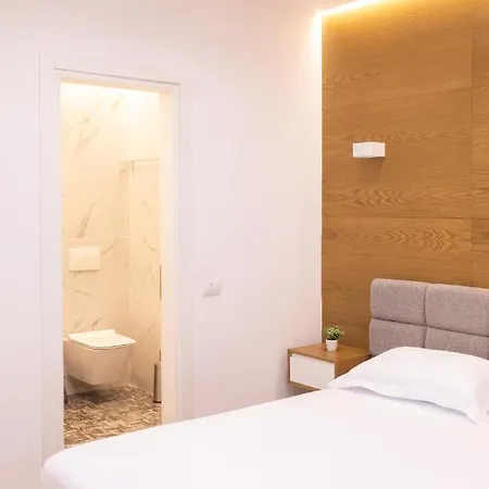 Exclusive 2 Bedrooms *