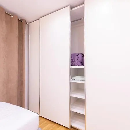 아파트 Exclusive 2 Bedrooms *
