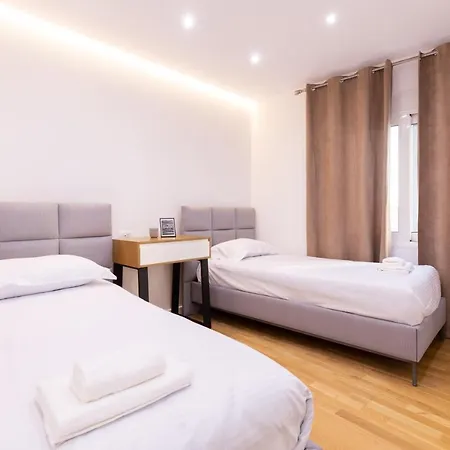 Exclusive 2 Bedrooms Apartment *