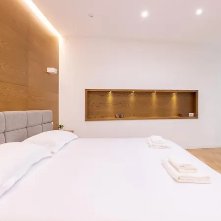 Apartment Exclusive 2 Bedrooms *