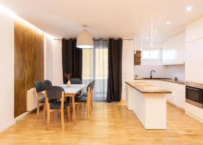 Exclusive 2 Bedrooms *