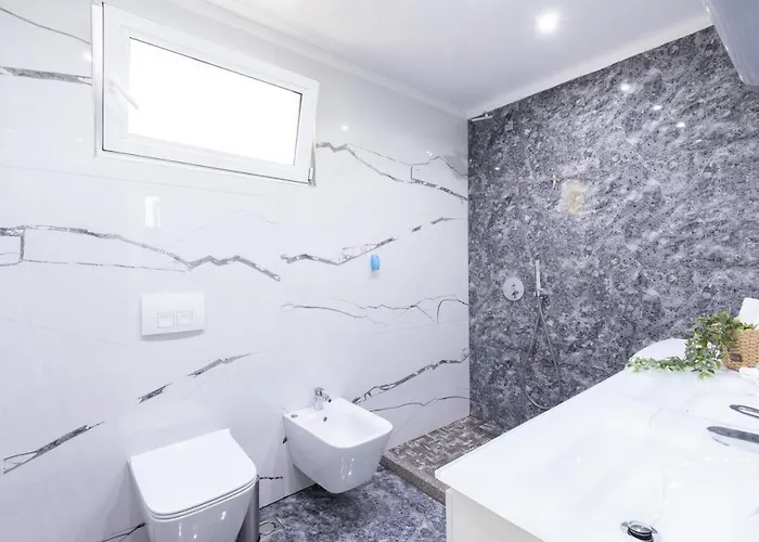 Exclusive 2 Bedrooms Appartement Tirana