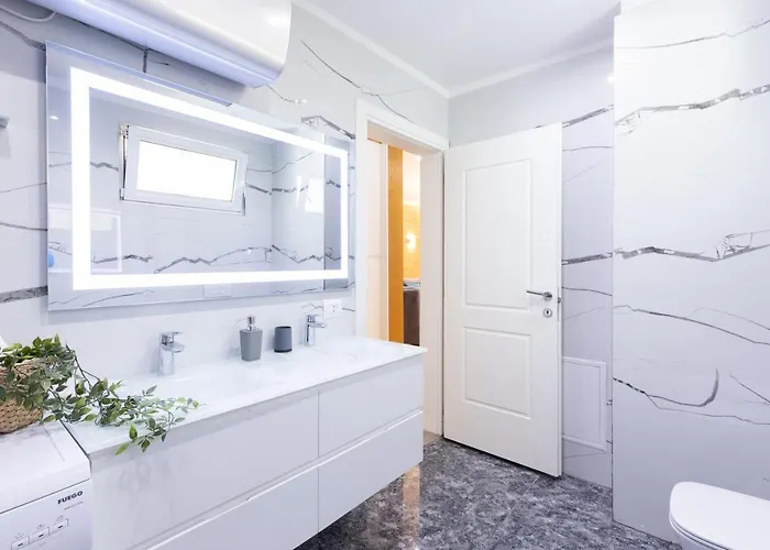 Exclusive 2 Bedrooms